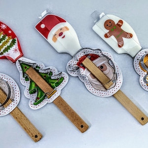 Holiday Spatula with matching Cookie Cutter