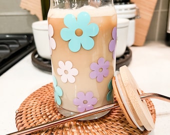 Retro Daisy Coffee Cup, Pastel Daisies, Ice Coffee Cup, Flower Can Glass, Gift for Her, Personalized Gift, Daisy Floral Design, 16 oz Glass