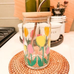 Tulip Glass tumbler, Ice Coffee Drink, Flower Glass Mug, Spring Flowers, Personalized Gift, Gift for Her, Spring Time Tulips