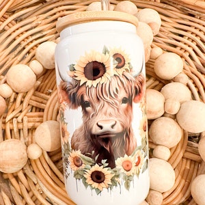 Highland Cow Glass Can Tumbler, Girls Tumbler,16 oz Cow Glass, Bamboo lid & straw, Sunflower Highland Cow, Floral Tumbler, White Can Glass