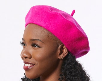 Béret en laine rose chaud, chapeau rose chaud pour l’hiver, chapeau béret classique, béret rose chaud de style rétro, béret d’hiver, chapeau rose vif pour femmes