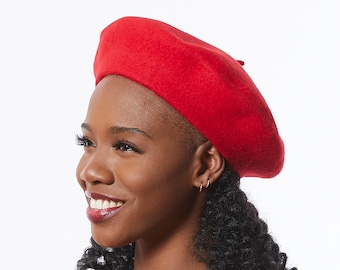 Béret de laine en rouge, béret en feutre pour l’hiver, chapeau de béret classique, béret rouge de style rétro, béret d’hiver, chapeau rouge pour femmes