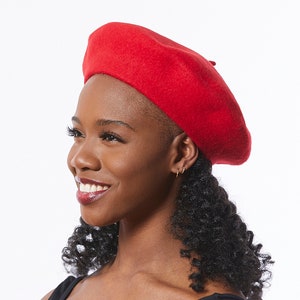 Wool Beret in Red, Felt beret for winter, Classic beret hat, Retro style Red beret, Winter Beret, Red Hat for women image 1