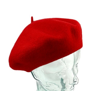 Wool Beret in Red, Felt beret for winter, Classic beret hat, Retro style Red beret, Winter Beret, Red Hat for women image 4