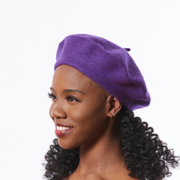 Wool Beret in Purple, Felt beret for winter, Classic beret hat, Retro style purple beret, Winter Beret, Purple Hat for women