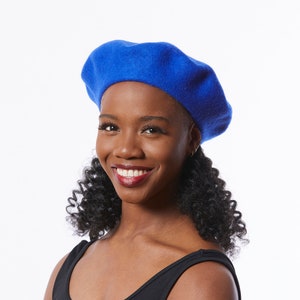 Wool Beret in Cobalt Blue, Royal Blue Beret, Felt beret for winter, Classic beret hat, Retro style beret, Winter Beret image 3