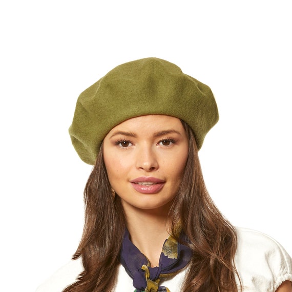 Wool Beret in Olive Green, Felt Beret for Winter, Classic  display picture 1
