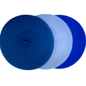 Béret de laine en bleu cobalt, béret bleu royal, béret en feutre pour lhiver, chapeau béret classique, béret de style rétro, béret dhiver image 5