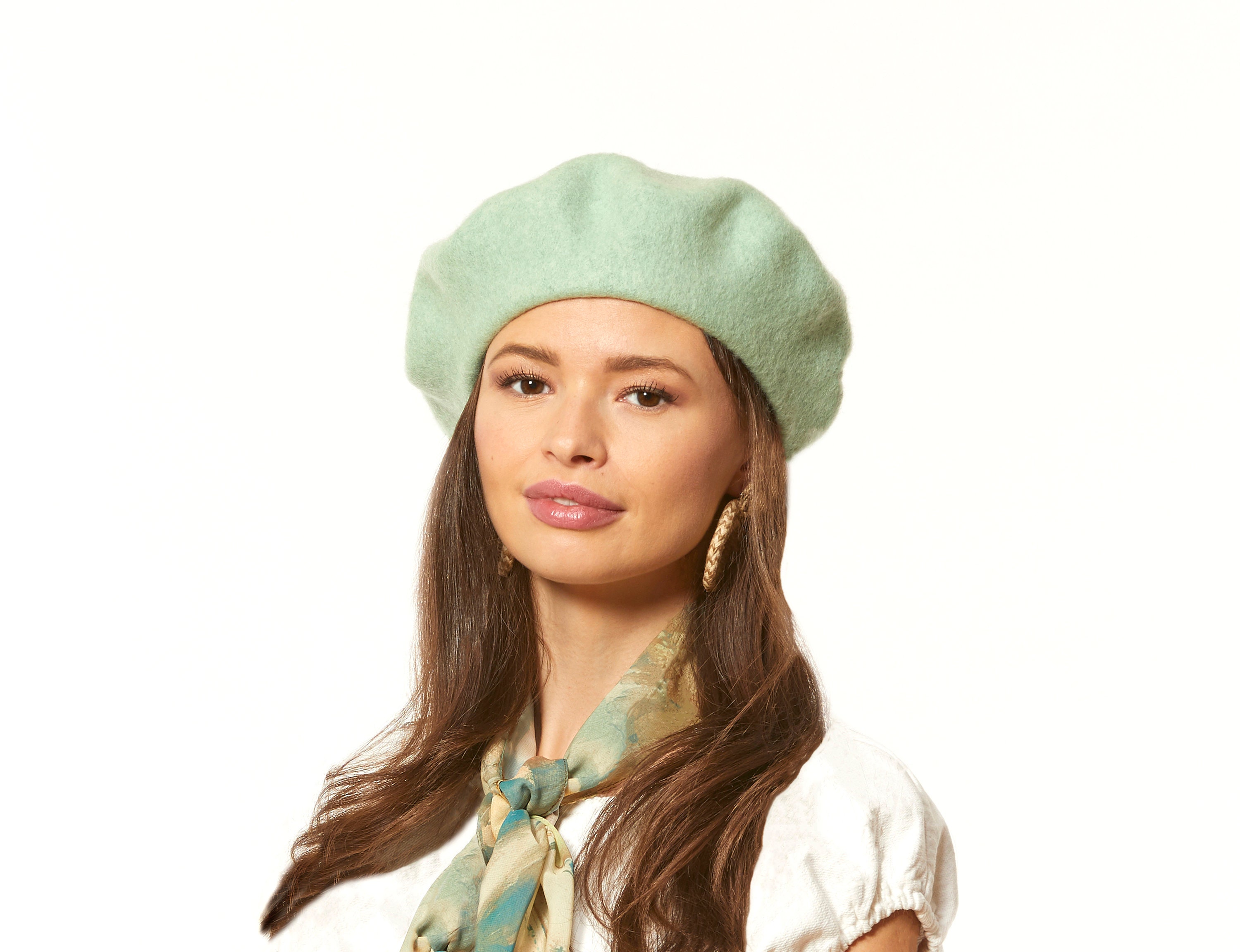 green wool beret