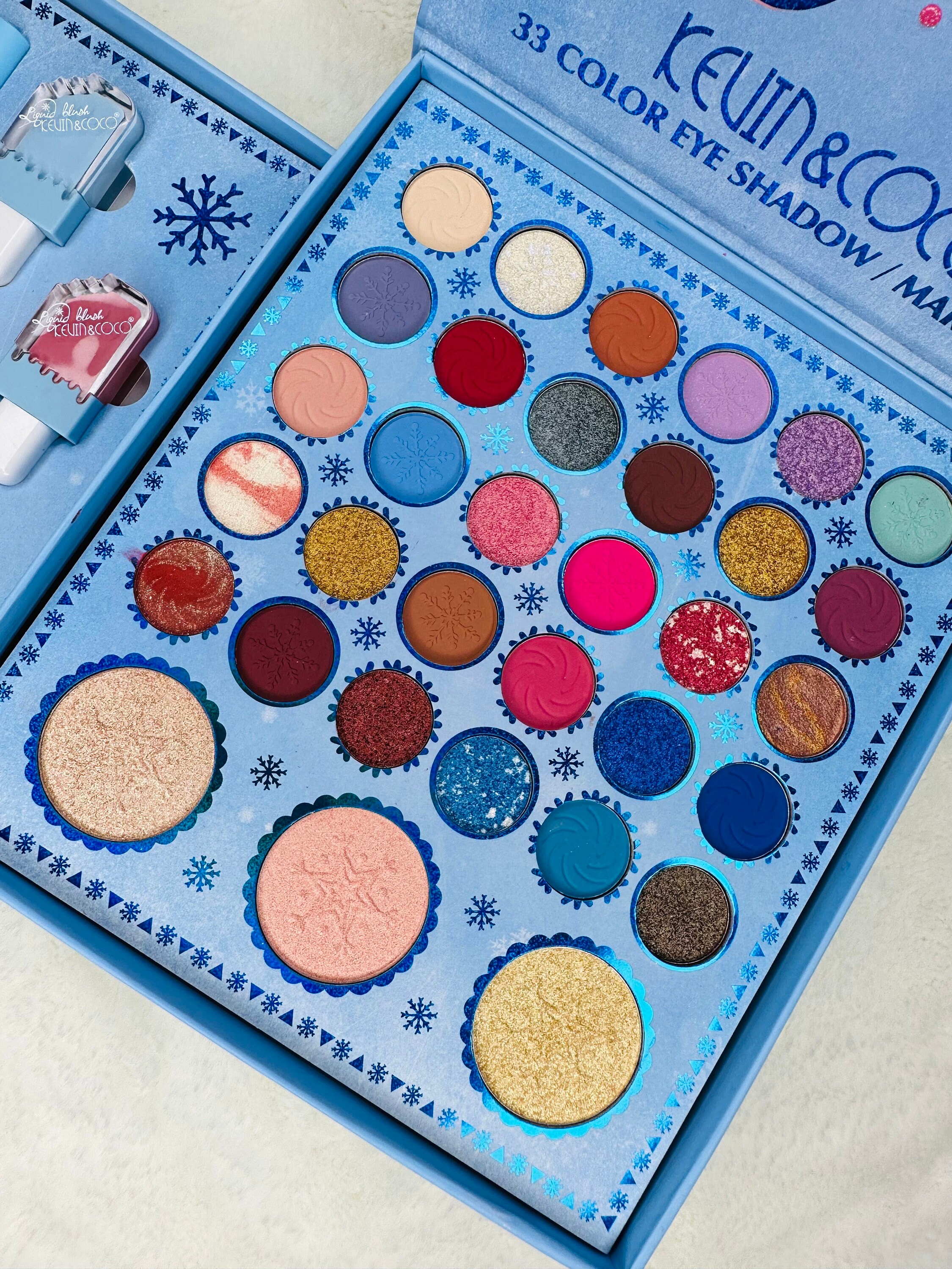 Winter Village Gift Set by Makeup Eraser main image 1