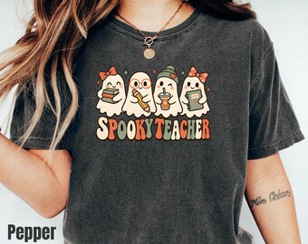 Spooky Teacher Retro Halloween Comfort Colors Shirt, Cute Ghost Educator Holiday Graphic Clothing Women