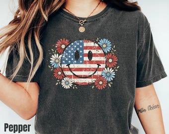 Camiseta boho con estampado floral de la bandera estadounidense para el 4 de julio, camiseta vintage rústica para mujer para el Día de la Independencia. Regalo ideal.