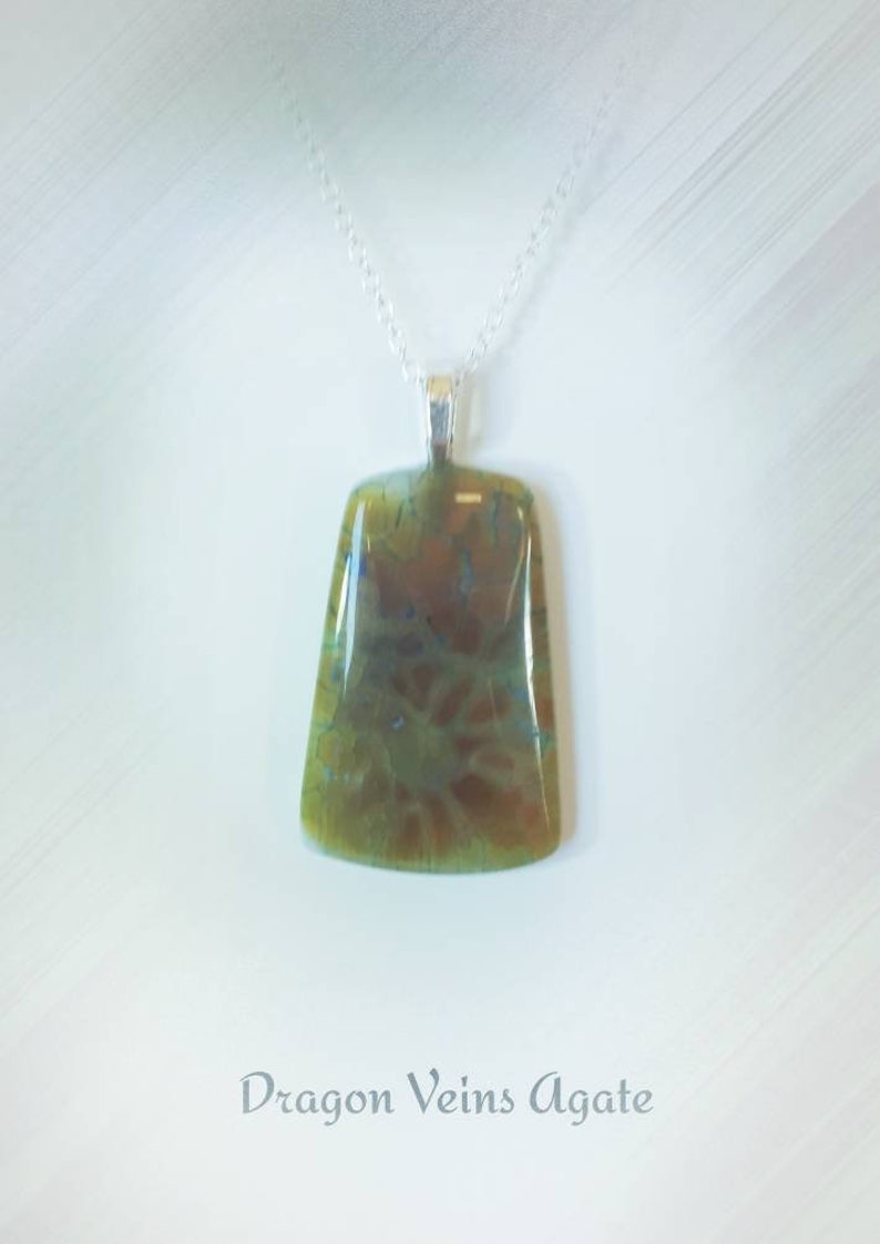 Dragon Veins Agate Pendant Necklace