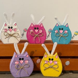 Wooden Easter Cats/ Tiered Tray Decor/