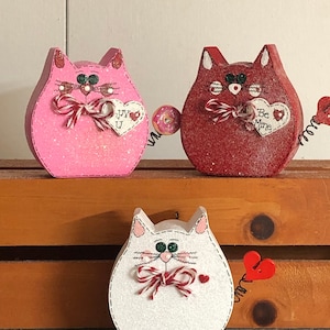 Valentines Day Cats/Tiered Tray Decor