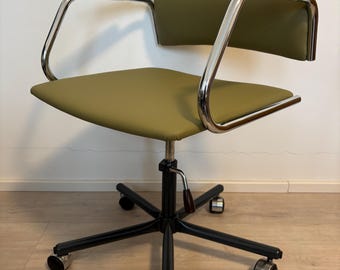 Fully Restored Ligt Olive Desk Office Chair by Kovona K-380, Czechoslovakia 1970’s