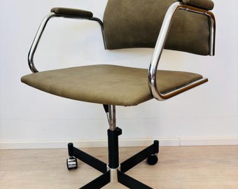 Fully Restored   Vintage Khaki Office Chair by Kovona Model K-380, from Czechoslovakia 1970’s