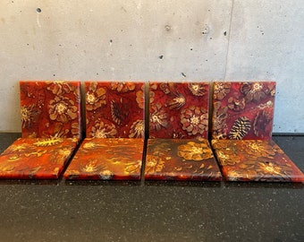EpoxyART coaster by Pustebaum with 3D effect; 4 carbon red coasters with integrated 24 carat real gold flakes in 3D optics