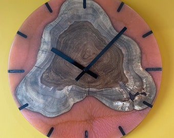 EpoxyArt wall clock "Rose" by Pustebaum