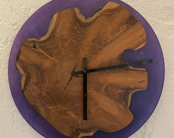 EpoxyArt wall clock "Purple" by Pustebaum with radio clockwork
