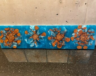 EpoxyART coaster made of a single giant cone in turquoise metallic/mother of pearl