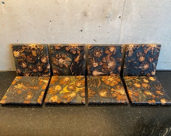 EpoxyART coaster by Pustebaum with 3D effect; 4 black coasters with integrated 24 carat real gold flakes in 3D optics