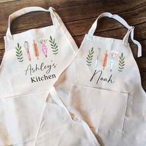 Personalized aprons Adult and kids Mommy daughter matching baking apron Mom Son Matching aprons Family matching apron Cooking Apron image 2