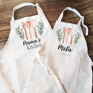 Personalized aprons Adult and kids| Mommy daughter matching baking apron | Mom Son Matching aprons | Family matching apron | Cooking Apron
