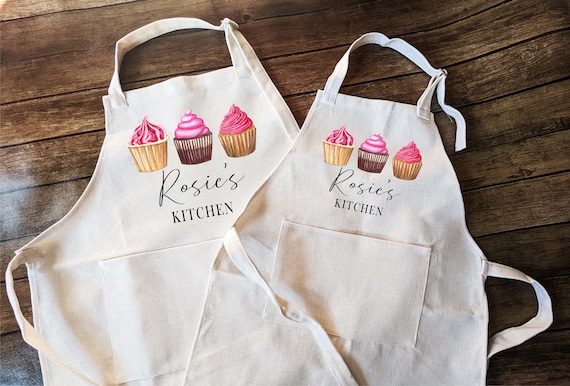Mommy and Me Personalized Aprons/ Cupcake Aprons/ Mother and Daughter Aprons/  Cake Studio Aprons / Apron Set / Personalized Aprons 