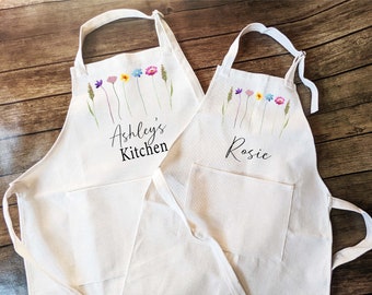 Personalized floral apron for women kids Custom cooking baking apron Kids Birthday gift apron for women with pocket baker gift Kitchen apron