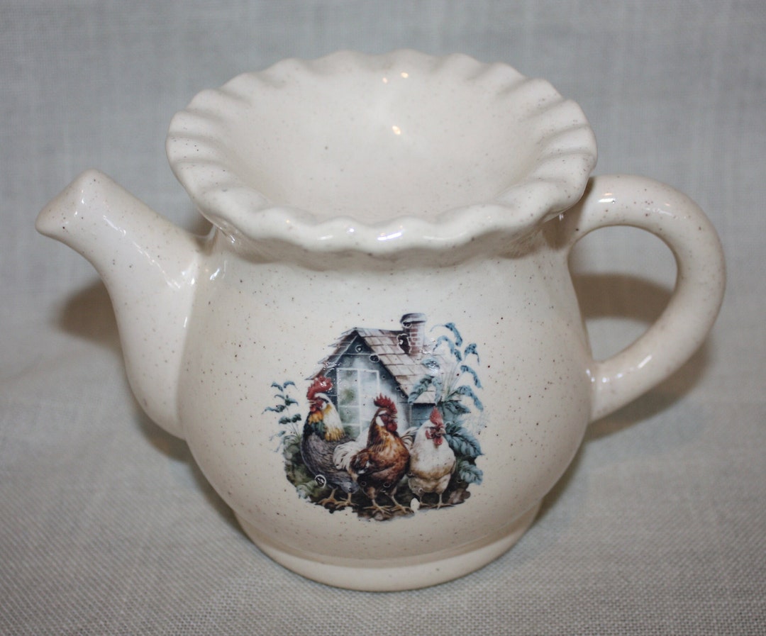 Ceramic Ruffled Teapot Tart Warmer With Tealight and Soy Scented Wax
