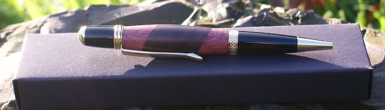 Handmade Sierra pen made using Purple heart and rosewood