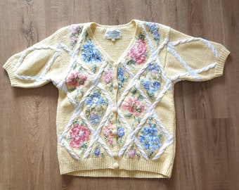 Vintage Susan Bristol yellow floral short sleeve cardigan