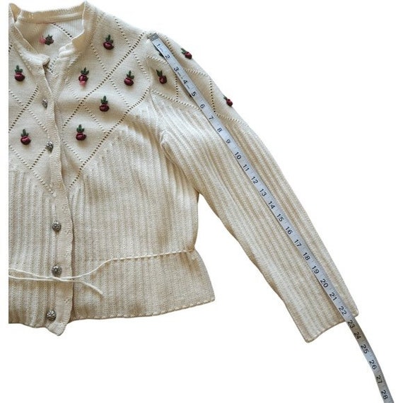 Vintage cream wool cardigan with 3D embroidered p… - image 10