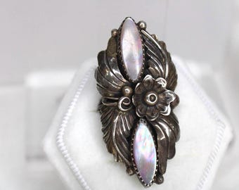 Vintage Sterling Silver MOP Signed LY (TESTED) 11g