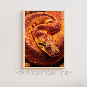 以下が含まれることがあります： オレンジ、イエロー、ブラウンの鱗を持つ、丸まったヘビの絵画のクローズアップ。ヘビの目は見え、絵画はテクスチャのある外観をしています。