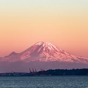 Vibrant Sunset Over Mount Rainier: Poster Print