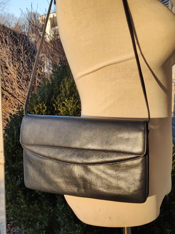 Navy Blue 80s Knot Strap Faux Leather Purse Gem