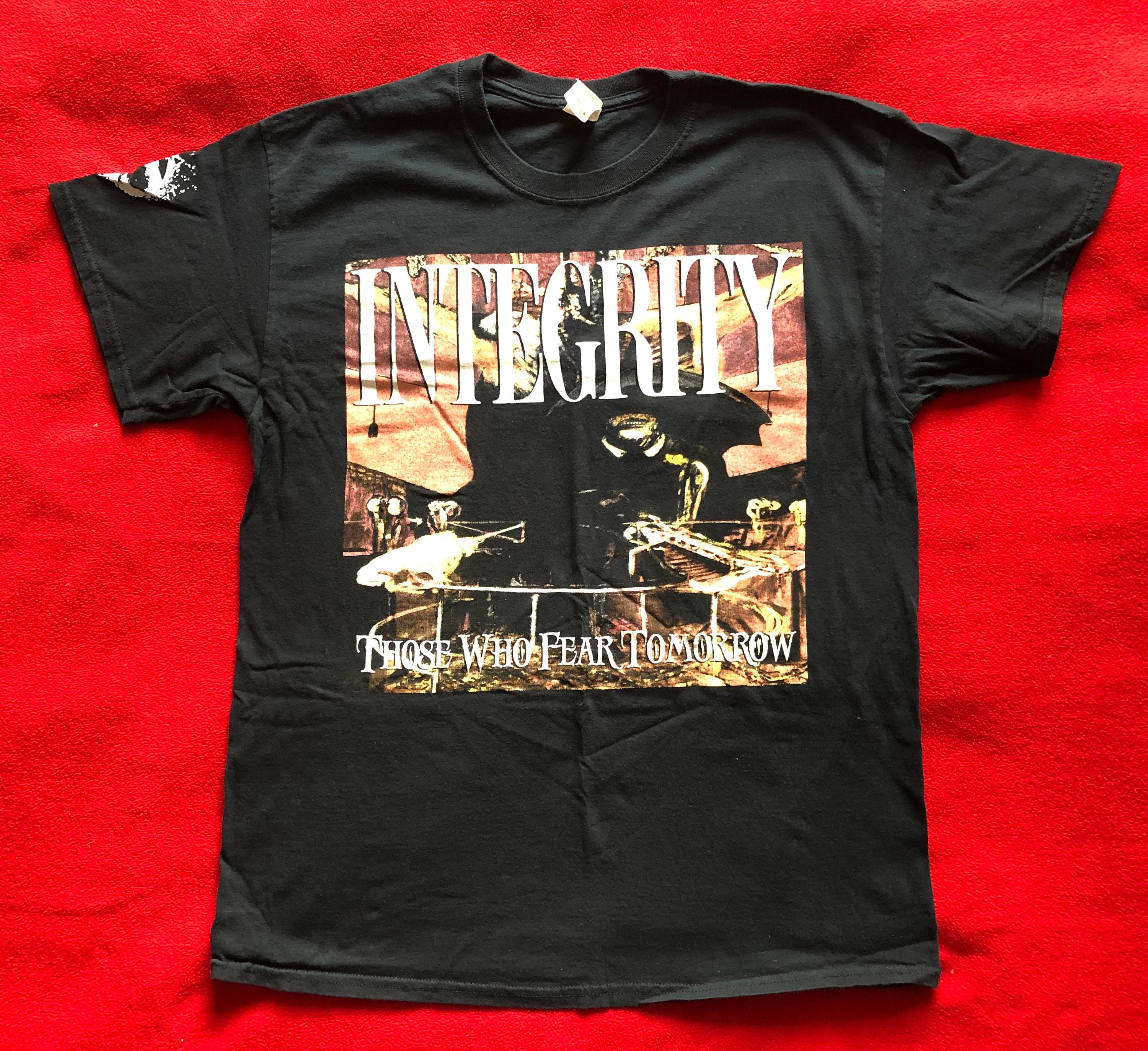 Integrity Rare Vintage like new Those who fear tomorrow  man’s L shirt