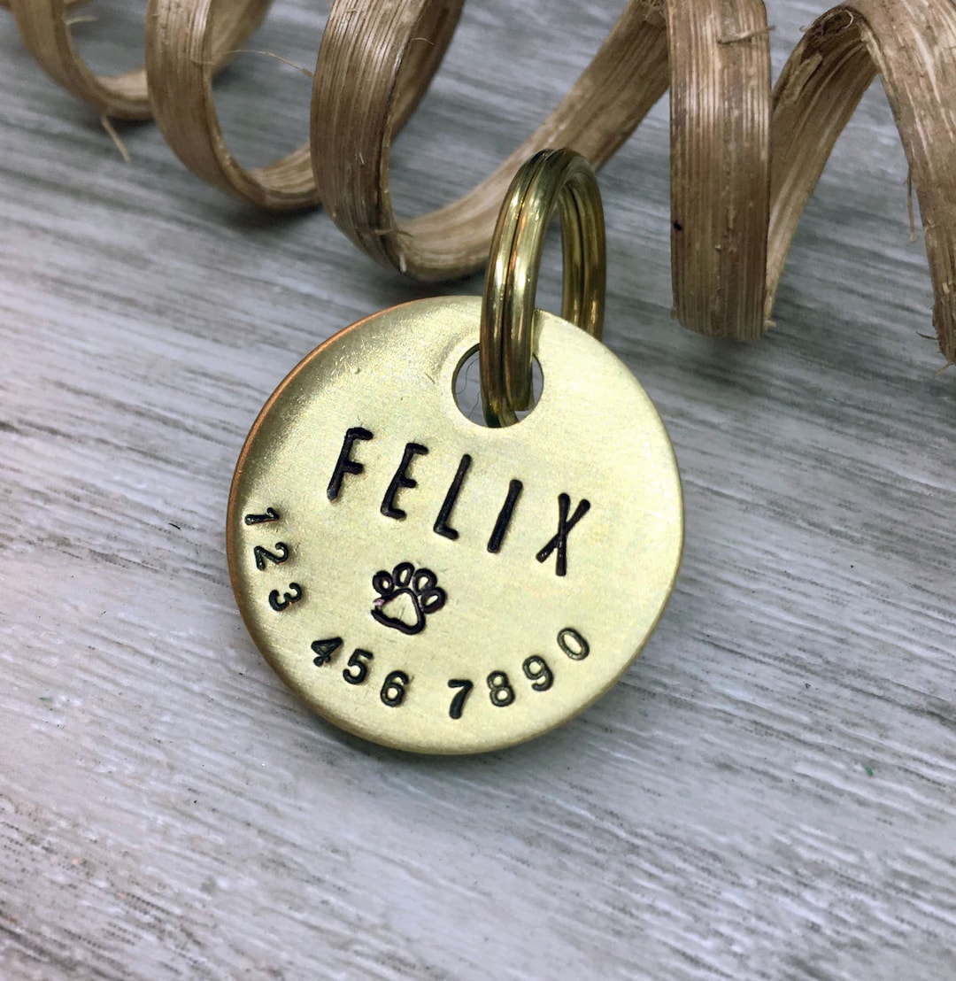 Dog Tag Canada / Dog Tag / Custom Tag/ Dog Collar Personalize / Metal