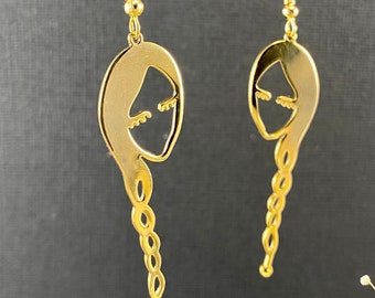 JE-P01. Boucles d'oreilles Picasso Plaquées Or 18 Carats. Boucles d'oreilles visage. Boucles d'oreilles abstraites. Boucles d’oreilles Silhouette Dame. Boucles d’oreilles pendantes. Cadeau parfait.