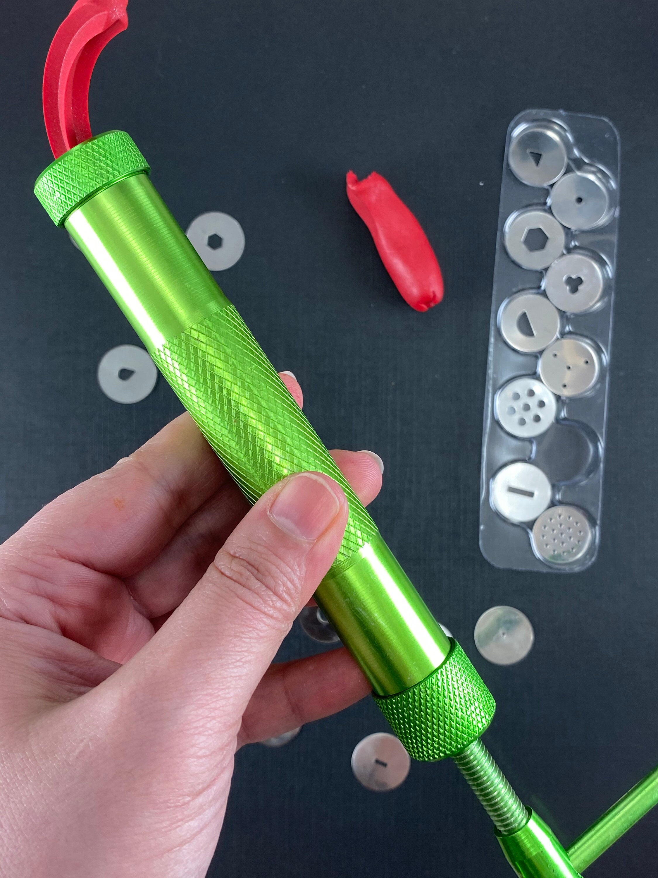 Polymer Clay Extruder. Gun and 20 Discs. Sugar Paste Extruder. Craft