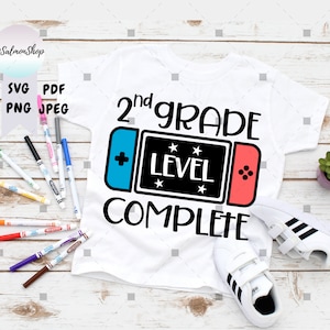 Tweede leerjaar volledige SVG PNG Jpeg Pdf, 2e leerjaar afstuderen, videogame svg, basisschool Svg, digitale download gesneden bestand voor Cricut
