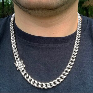 Collar de Cadena de Eslabones Cubanos de Plata de Acero Inoxidable Collar de Cadena de Eslabones Cubanos de Plata de Acero Inoxidable