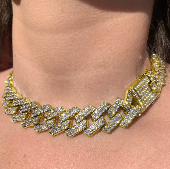 Iced Cuban Link Chain Necklace Gold 