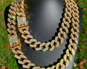 Iced Cuban Link Chain Necklace Gold 