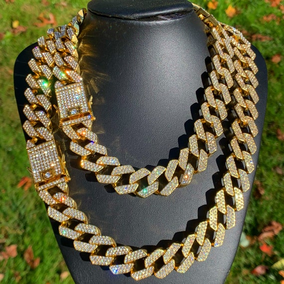 Iced Cuban Link Chain Necklace Gold 