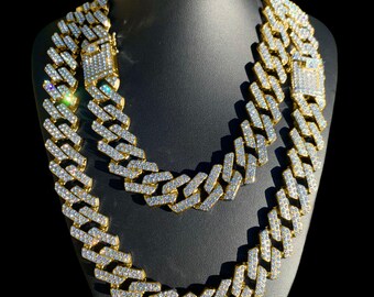 Iced Cuban Link Chain Gold 19mm Cuban 