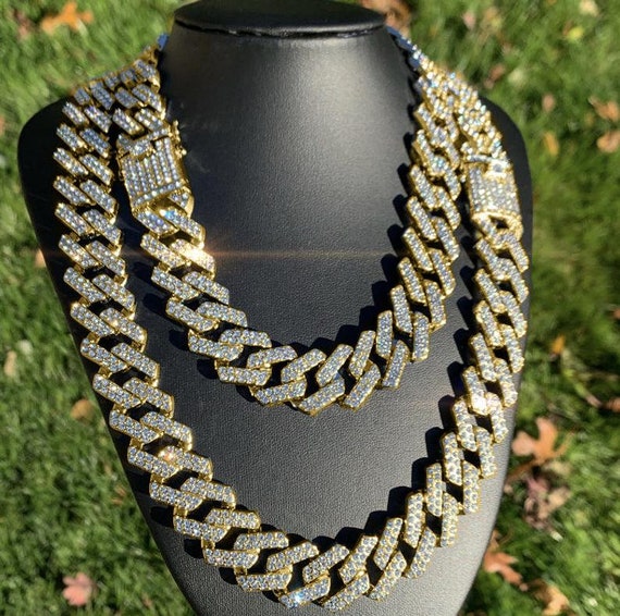Iced Out Cuban Link Chain 19mm Cuban 