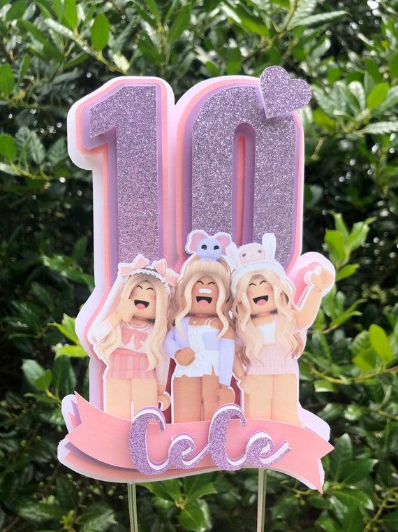 ROBLOX Girls Roblox Girls Cake Topper Roblox pink cake -  Portugal